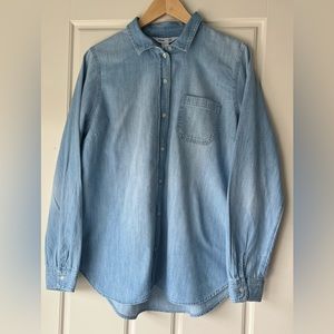 Old Navy Blue Denim Button-Up Shirt Kids L